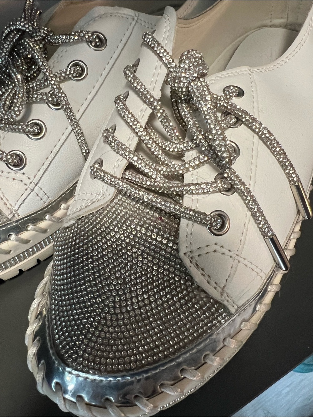 ☀️ Women’s Bling-Encrusted White and Silver Athletic Sneakers - Picture 2 of 10
